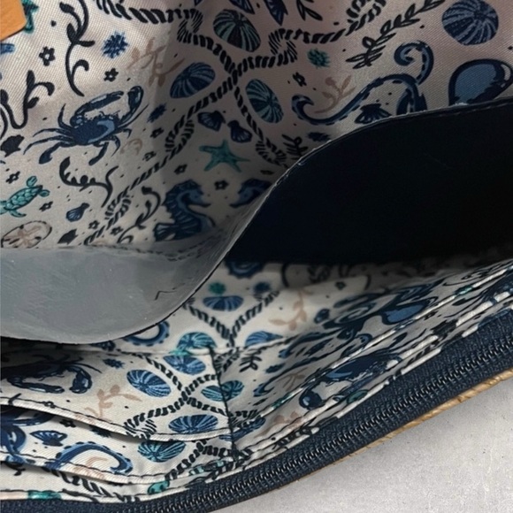Vera Bradley RFID Straw Beach Wristlet - Picture 3 of 6